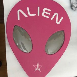 Jeffree Star Alien Palette